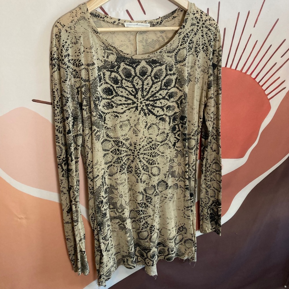 Peruvian‎ Connection Long Sleeve Tunic Top Tan Black Medallion Print XS Distress